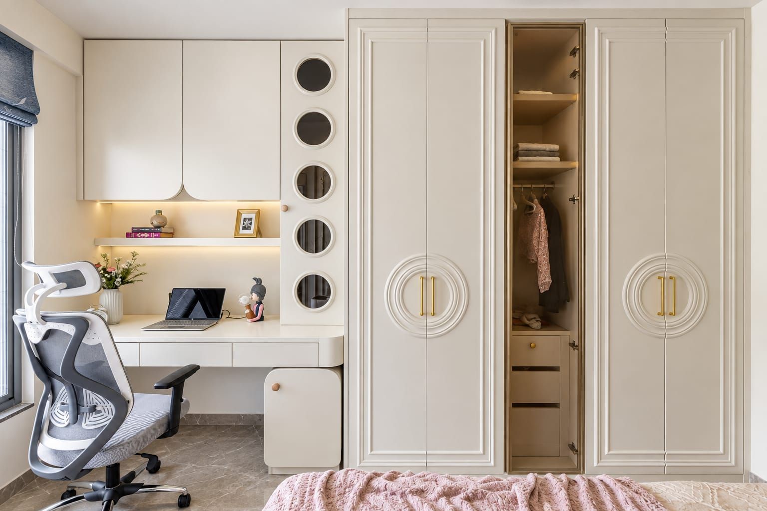 Bedroom & Wardrobe Interiors