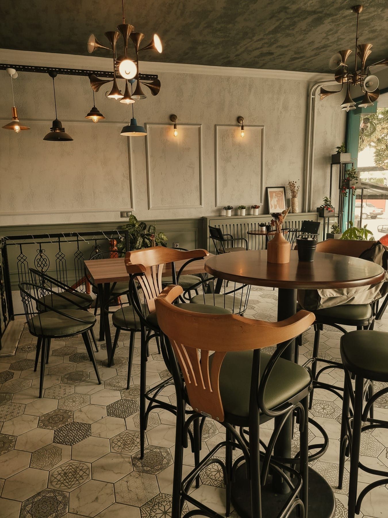 Industrial Restaurants Interior Design